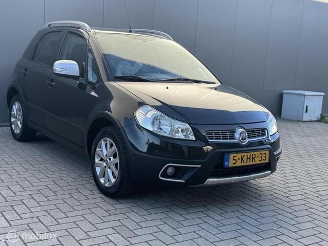 Occasion Fiat Sedici Emotion 120 PK (88 kW) 2013 Zwart SUV