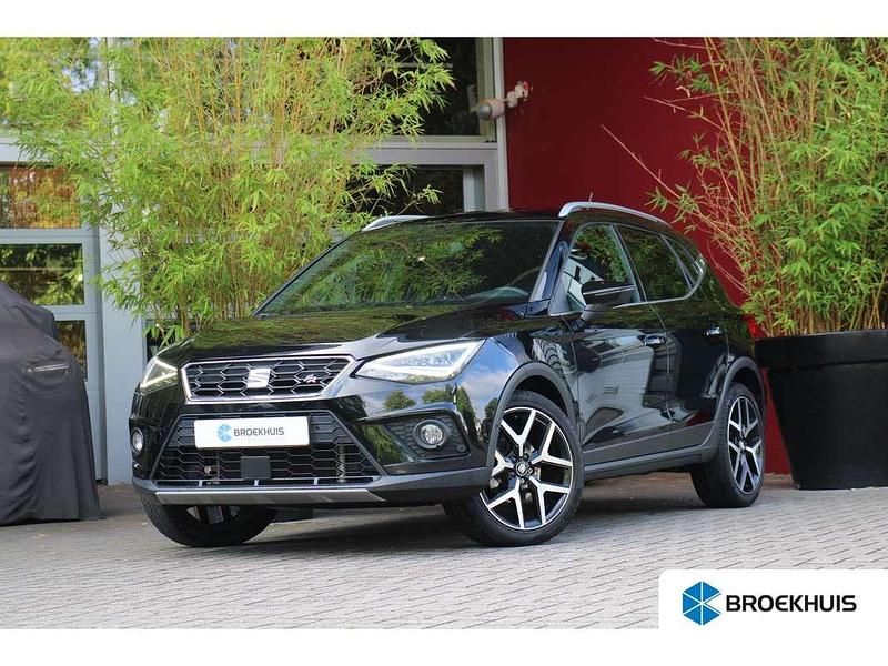 Zwart Gebruikt 2020 Seat Arona FR SUV | € 20.350 (Eerlijke prijs) - Afbeelding 1/4