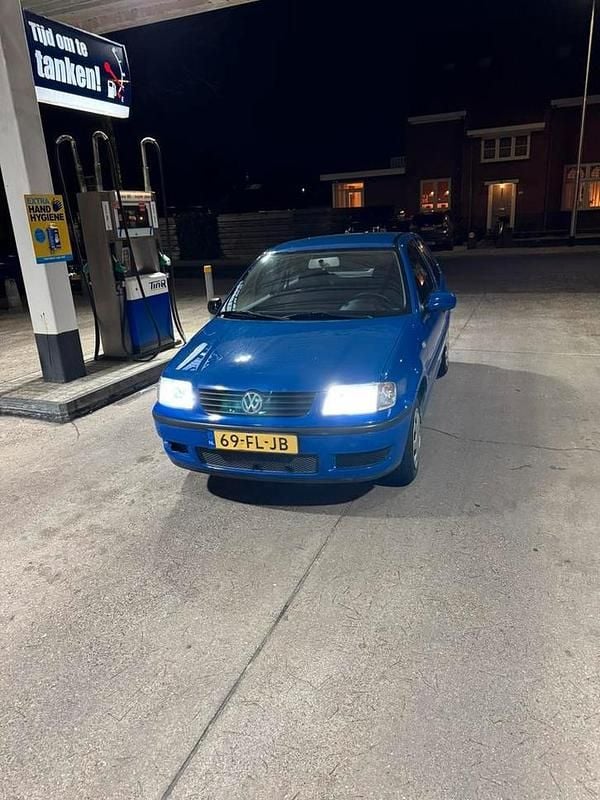 Occasion 2000 VW Polo | € 1.100 (Eerlijke prijs) - Afbeelding 1/4