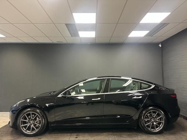 Occasion Tesla Model 3 Standard Range 239 kW (325 PK) 2020 Zwart Sedan