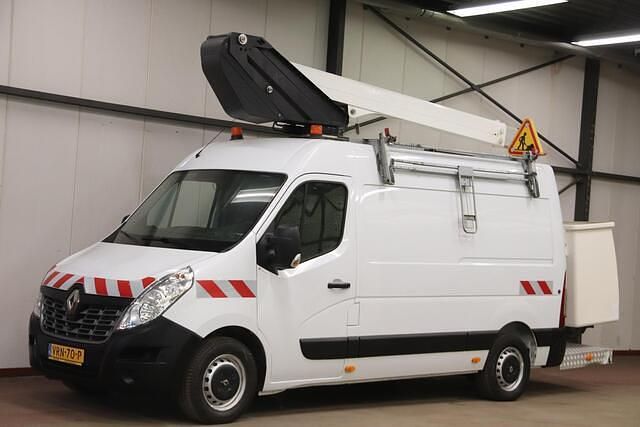 Wit Gebruikt 2019 Renault Master Van | € 29.900 - Afbeelding 1/4