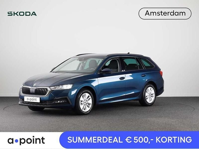 Blauw Gebruikt 2024 Skoda Octavia Business Line Stationwagen | € 29.749 (Eerlijke prijs) - Afbeelding 1/3