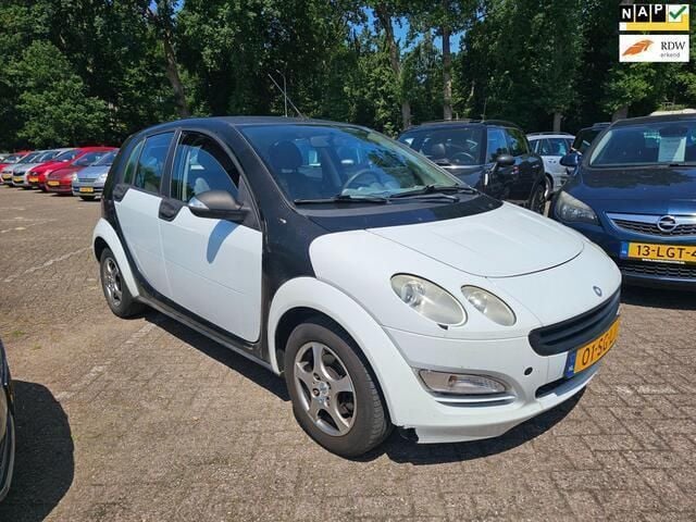 Zwart Gebruikt 2006 Smart ForFour Pure Hatchback | € 1.999 (Eerlijke prijs) - Afbeelding 1/4