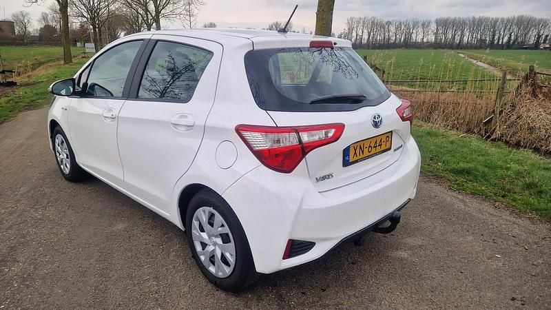 Occasion Toyota Yaris Hybrid Active 73 PK (53 kW) 2019 Wit Hatchback