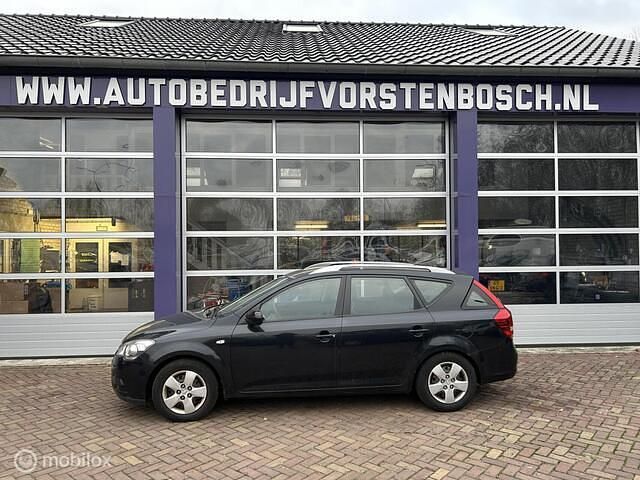 Occasion Kia Ceed 90 PK (66 kW) 2011 Zwart Hatchback