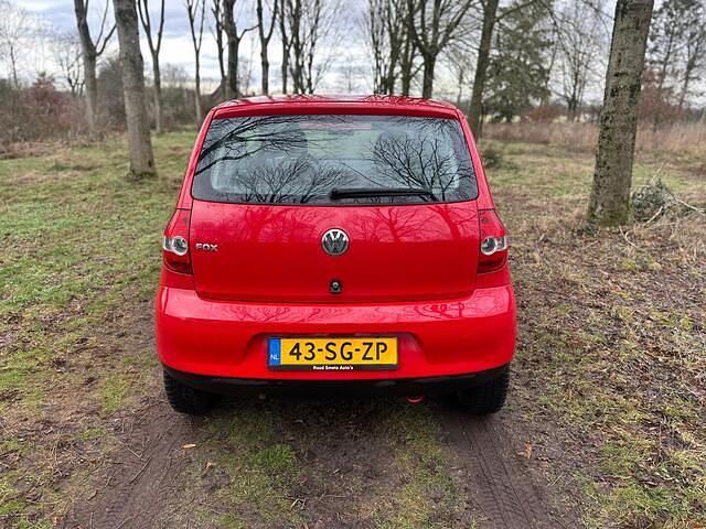 Occasion VW Fox Trendline 54 PK (39 kW) 2006 Rood Hatchback