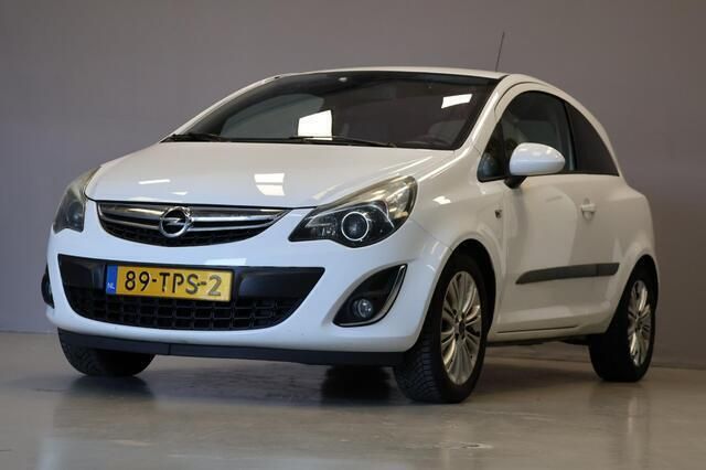 Wit Gebruikt 2012 Opel Corsa Cosmo Hatchback | € 3.245 (Eerlijke prijs) - Afbeelding 1/4