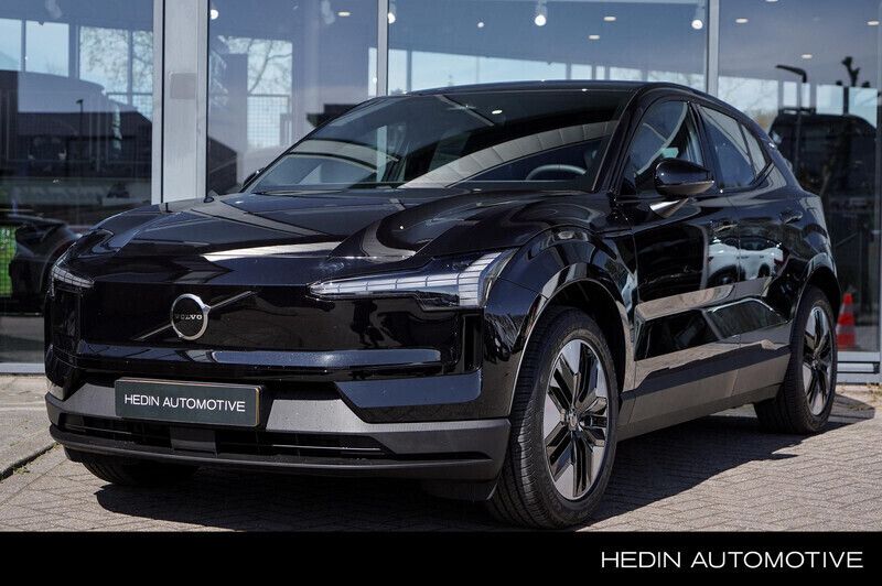 Zwart Nieuw 2025 Volvo EX30 Core SUV | € 39.995 - Afbeelding 1/4