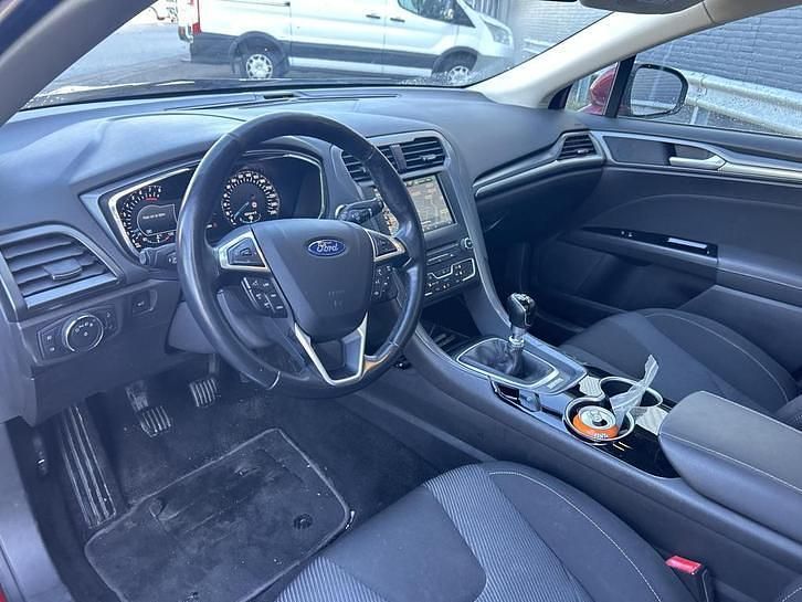 Occasion Ford Mondeo Titanium 160 PK (117 kW) 2015 Rood Hatchback