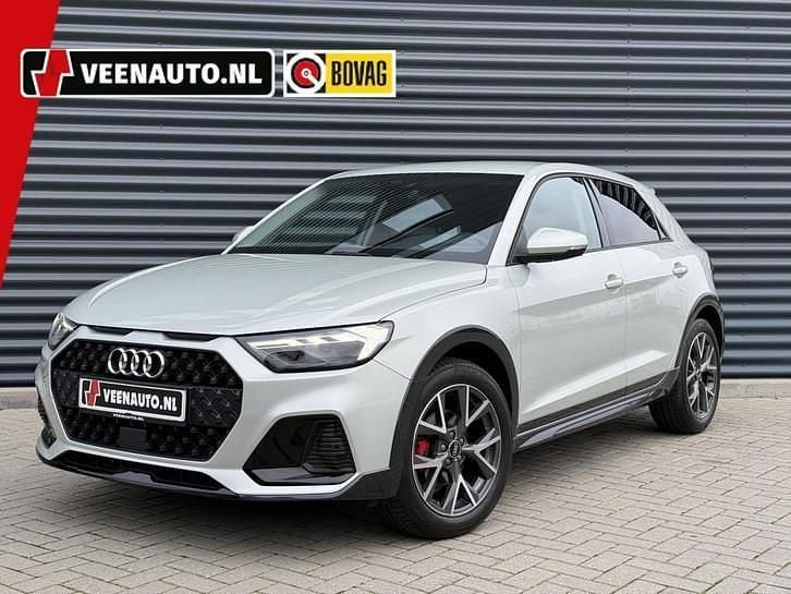 Zilver Occasion 2023 Audi A1 Premium Hatchback | € 29.945 (Eerlijke prijs) - Afbeelding 1/4