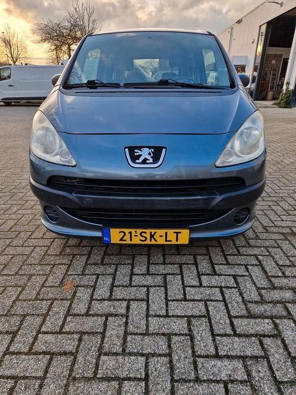Occasion Peugeot 1007 73 PK (53 kW) 2006 MPV