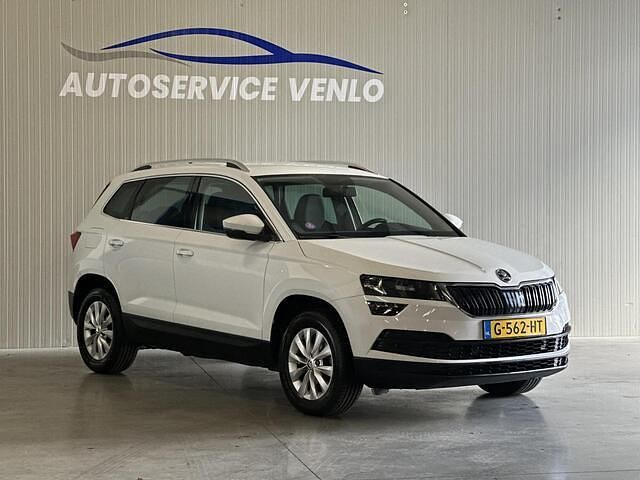 Wit Gebruikt 2019 Skoda Karoq Ambition SUV | € 16.950 (Eerlijke prijs) - Afbeelding 1/4