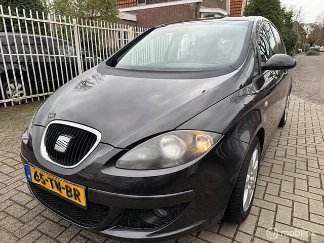 Zwart Gebruikt 2006 Seat Altea Stylance MPV | € 2.250 (Iets duurder) - Afbeelding 1/4