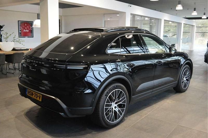 Occasion Porsche Macan Sport 330 kW (449 PK) 2024 Zwart SUV
