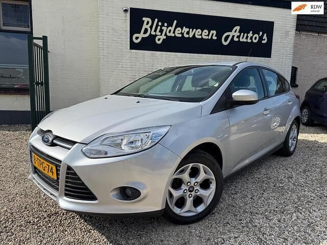 Grijs Gebruikt 2011 Ford Focus Titanium Hatchback | € 4.450 (Goede deal) - Afbeelding 1/4