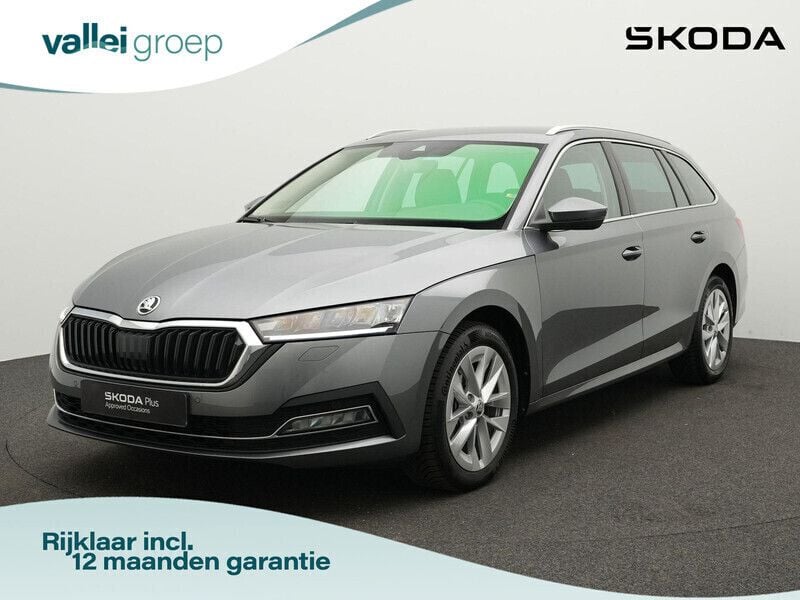 Grijs Gebruikt 2024 Skoda Octavia Business Line Stationwagen | € 29.900 (Eerlijke prijs) - Afbeelding 1/4