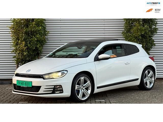 Wit (metallic) Occasion 2014 VW Scirocco Coupé | € 10.750 (Super prijs) - Afbeelding 1/4