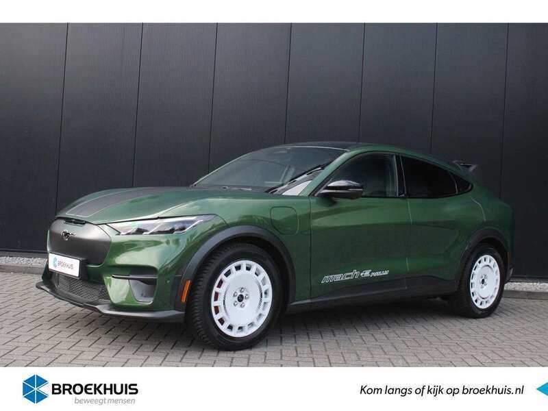 Groen Gebruikt 2025 Ford Mustang Mach-E GT SUV | € 64.900 (Eerlijke prijs) - Afbeelding 1/4