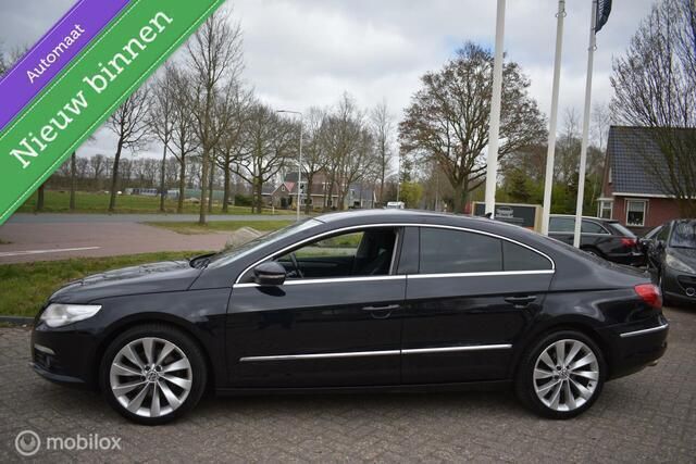 Zwart Gebruikt 2009 VW CC Sedan | € 5.999 (Eerlijke prijs) - Afbeelding 1/4