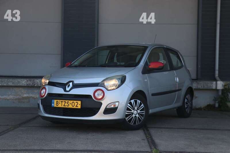 Grijs Gebruikt 2014 Renault Twingo Hatchback | € 2.950 (Eerlijke prijs) - Afbeelding 1/4