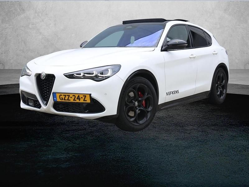 Wit Gebruikt 2024 Alfa Romeo Stelvio SUV | € 70.920 - Afbeelding 1/1