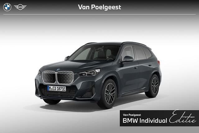 Petrol mica metallic Nieuw 2025 BMW iX1 M Sport SUV | € 49.984 - Afbeelding 1/3