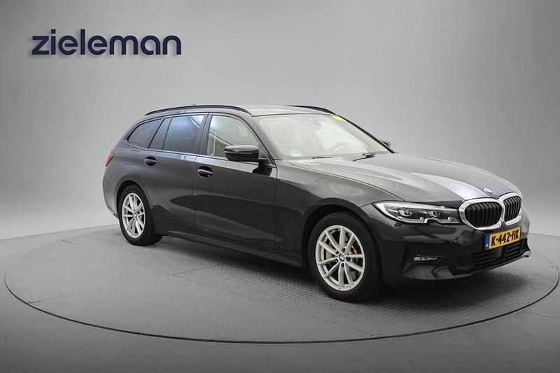 Occasion BMW 330e Comfort Edition 184 PK (135 kW) 2021 Zwart Stationwagen