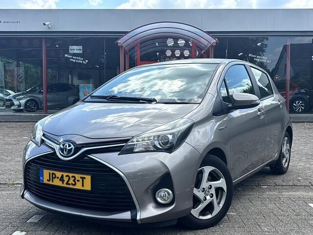 Bruin Gebruikt 2016 Toyota Yaris Hatchback | € 14.290 (Eerlijke prijs) - Afbeelding 1/4
