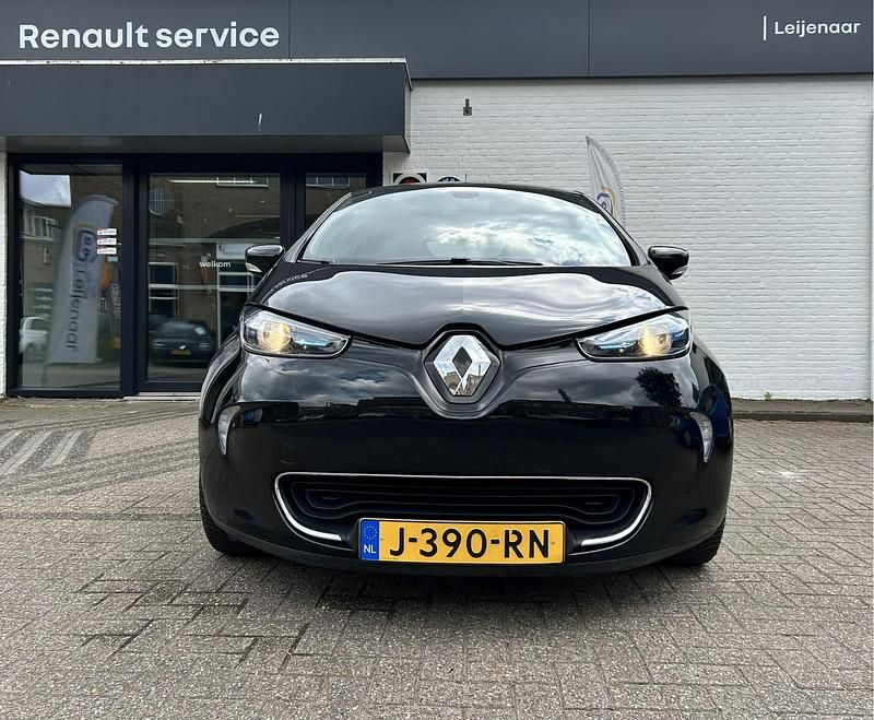 Occasion Renault Zoe Zen 65 kW (89 PK) 2016 Zwart Hatchback