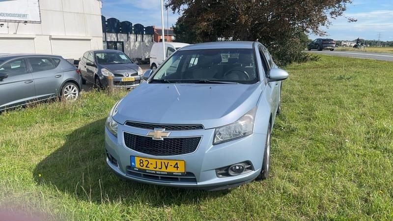 Blauw Gebruikt 2009 Chevrolet Cruze LT Sedan | € 4.995 - Afbeelding 1/4