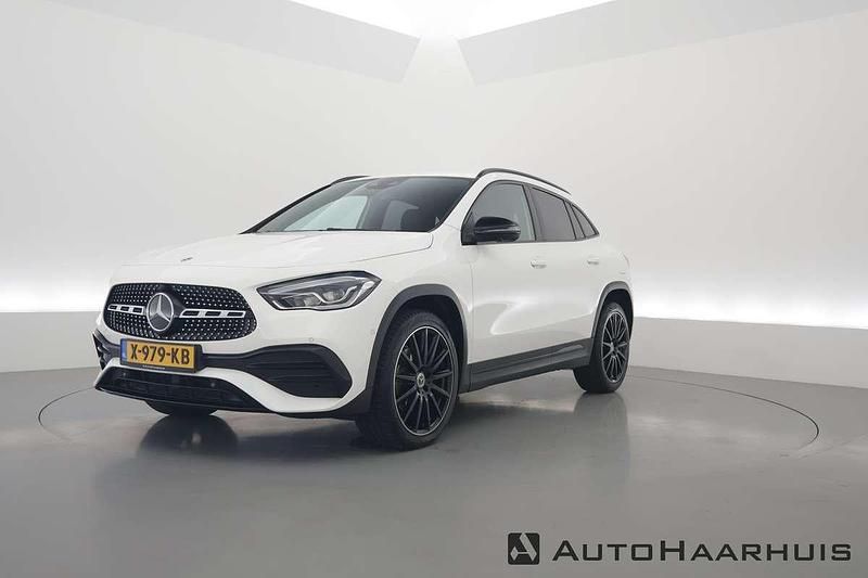 Wit Gebruikt 2022 Mercedes GLA250 AMG line SUV | € 34.850 (Goede deal) - Afbeelding 1/3