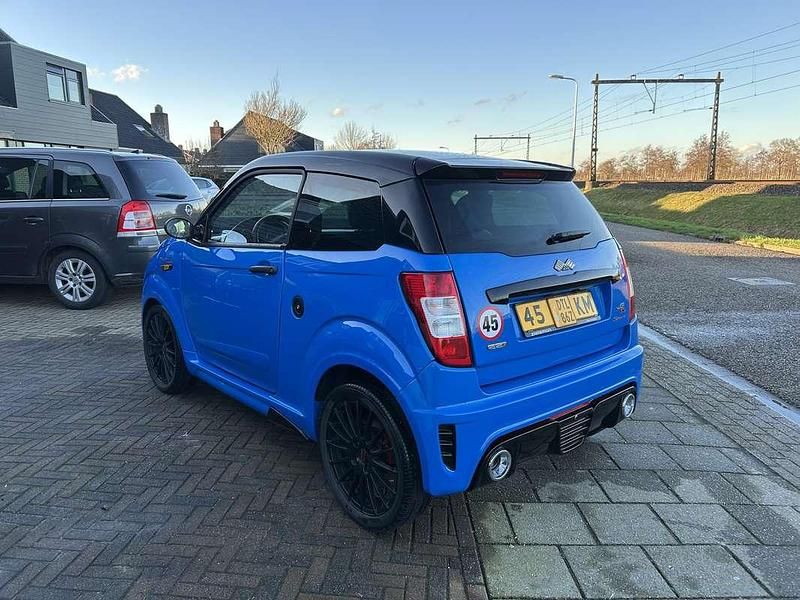 Blauw Gebruikt 2019 Ligier JS50 Hatchback | € 9.500 - Afbeelding 1/4