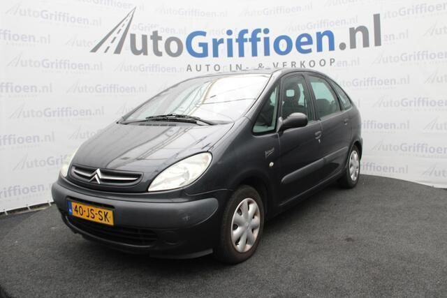 Grijs Gebruikt 2002 Citroën Xsara Picasso MPV | € 890 (Eerlijke prijs) - Afbeelding 1/4