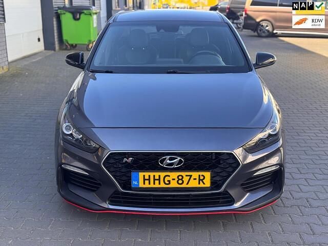 Grijs Gebruikt 2020 Hyundai i30 Hatchback | € 19.999 - Afbeelding 1/4