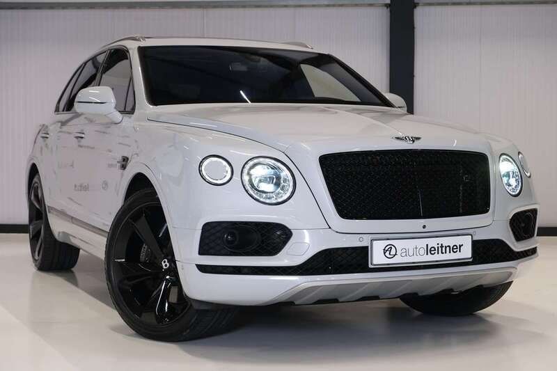 Wit, metallic lak Gebruikt 2018 Bentley Bentayga SUV | € 109.500 - Afbeelding 1/4