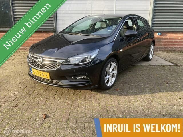 Zwart Gebruikt 2015 Opel Astra Innovation Hatchback | € 6.450 (Iets duurder) - Afbeelding 1/4