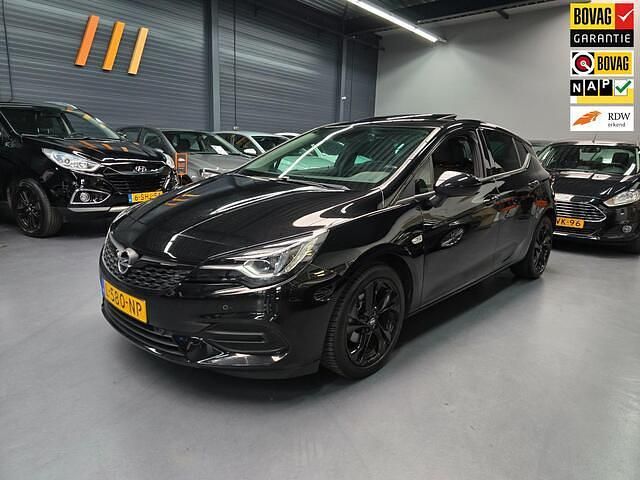 Zwart Gebruikt 2021 Opel Astra Business Elegance Hatchback | € 13.995 (Iets duurder) - Afbeelding 1/4