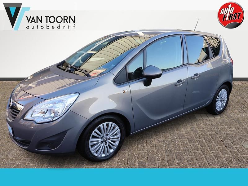 Bruin Occasion 2013 Opel Meriva Cosmo MPV | € 9.948 (Duur) - Afbeelding 1/4
