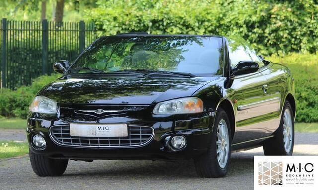 Zwart, metallic lak Gebruikt 2003 Chrysler Sebring Cabriolet Cabriolet | € 4.950 - Afbeelding 1/4