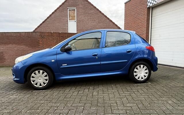 Occasion Peugeot 206 75 PK (55 kW) 2011 Blauw Hatchback
