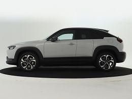 Nieuw Mazda MX30 Exclusive-Line 125 kW (170 PK) 2026 Multitone ceramic white (wit metallic) SUV