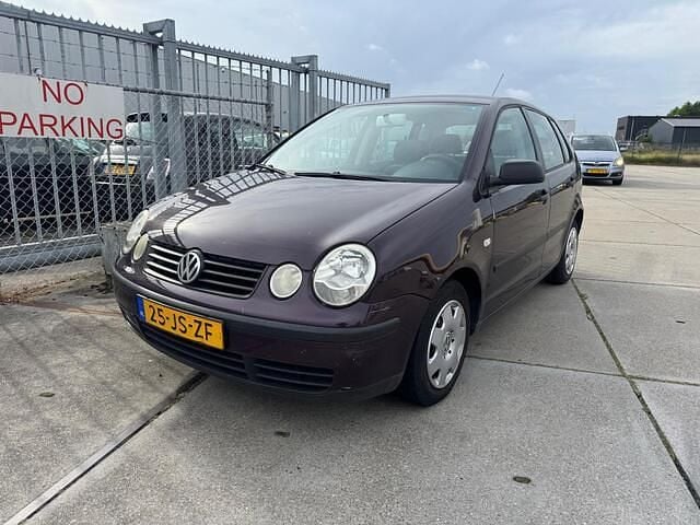 Zwart Gebruikt 2002 VW Polo Hatchback | € 650 (Super prijs) - Afbeelding 1/4