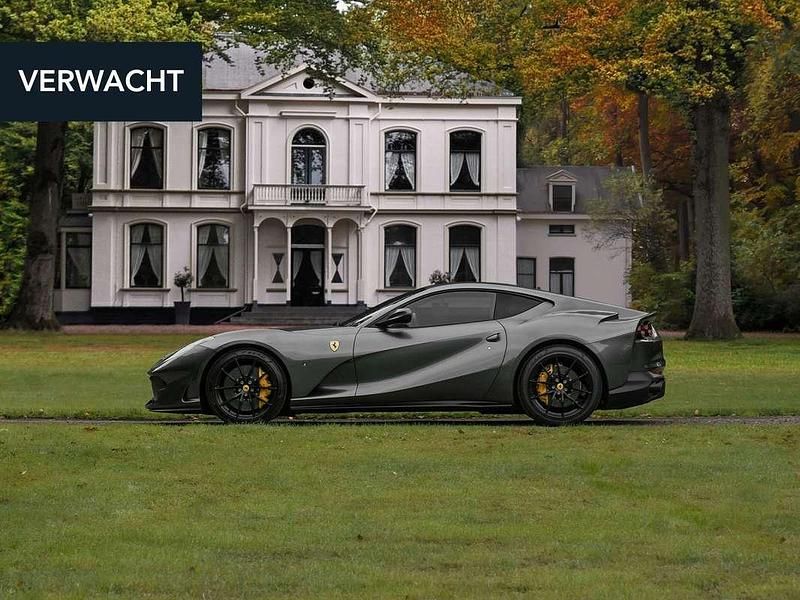 Grijs Gebruikt 2018 Ferrari 812 Coupé | € 289.500 (Super prijs) - Afbeelding 1/1