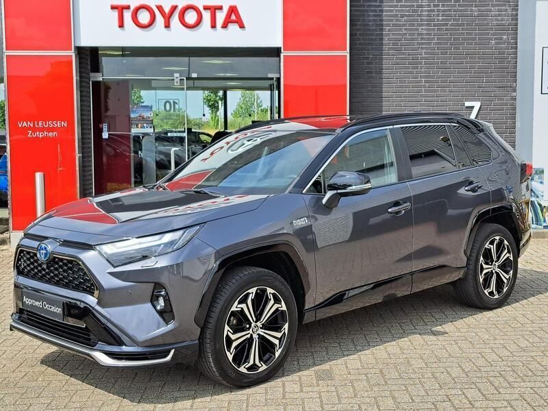 Grijs Gebruikt 2022 Toyota RAV4 Plus SUV | € 45.900 (Iets duurder) - Afbeelding 1/4