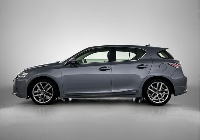 Occasion Lexus CT200h Sport Line 136 PK (100 kW) 2017 Mercury grey metallic (grijs metallic) Hatchback