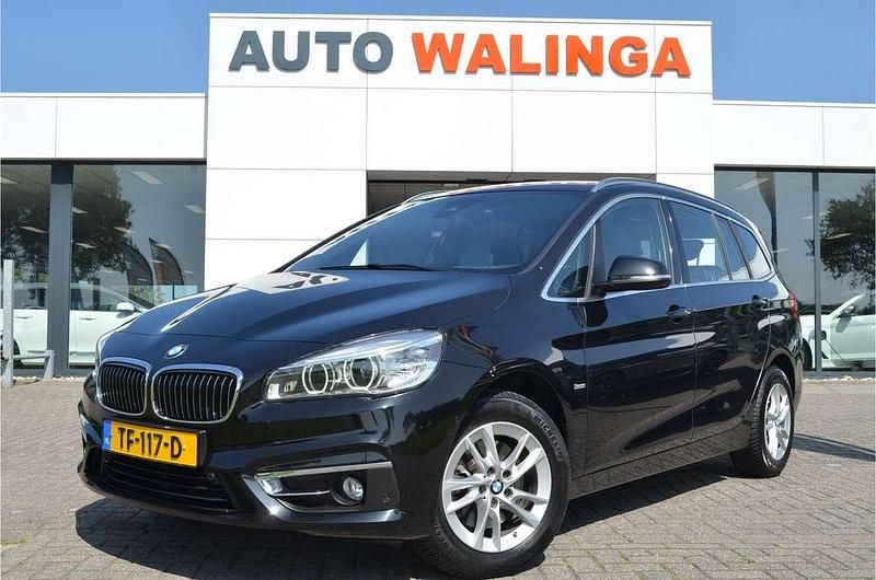 Zwart Gebruikt 2018 BMW 218 Gran Tourer Executive MPV | € 19.900 (Eerlijke prijs) - Afbeelding 1/4