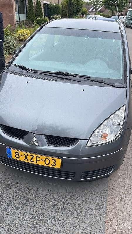 Grijs Gebruikt 2005 Mitsubishi Colt Hatchback | € 749 (Super prijs) - Afbeelding 1/2