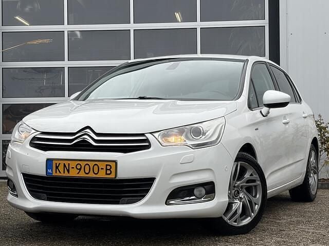 Wit Gebruikt 2011 Citroën C4 Exclusive Hatchback | € 5.950 (Goede deal) - Afbeelding 1/4
