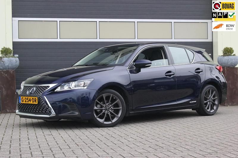 Blauw Gebruikt 2019 Lexus CT200h Luxury Line Hatchback | € 17.400 (Goede deal) - Afbeelding 1/4