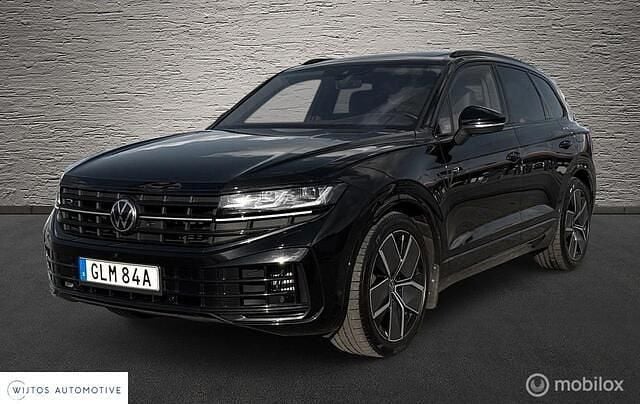 Zwart Gebruikt 2023 VW Touareg R SUV | € 74.950 (Goede deal) - Afbeelding 1/4